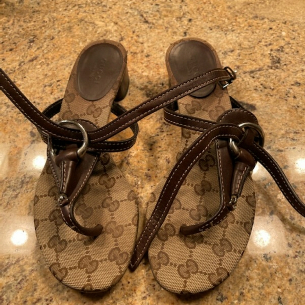 Gucci sandals